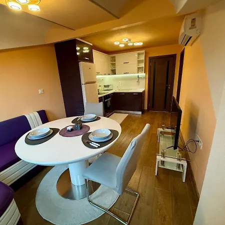 Two-bedroom In The Heart Of Burgas, Bogoridi Street Daire *